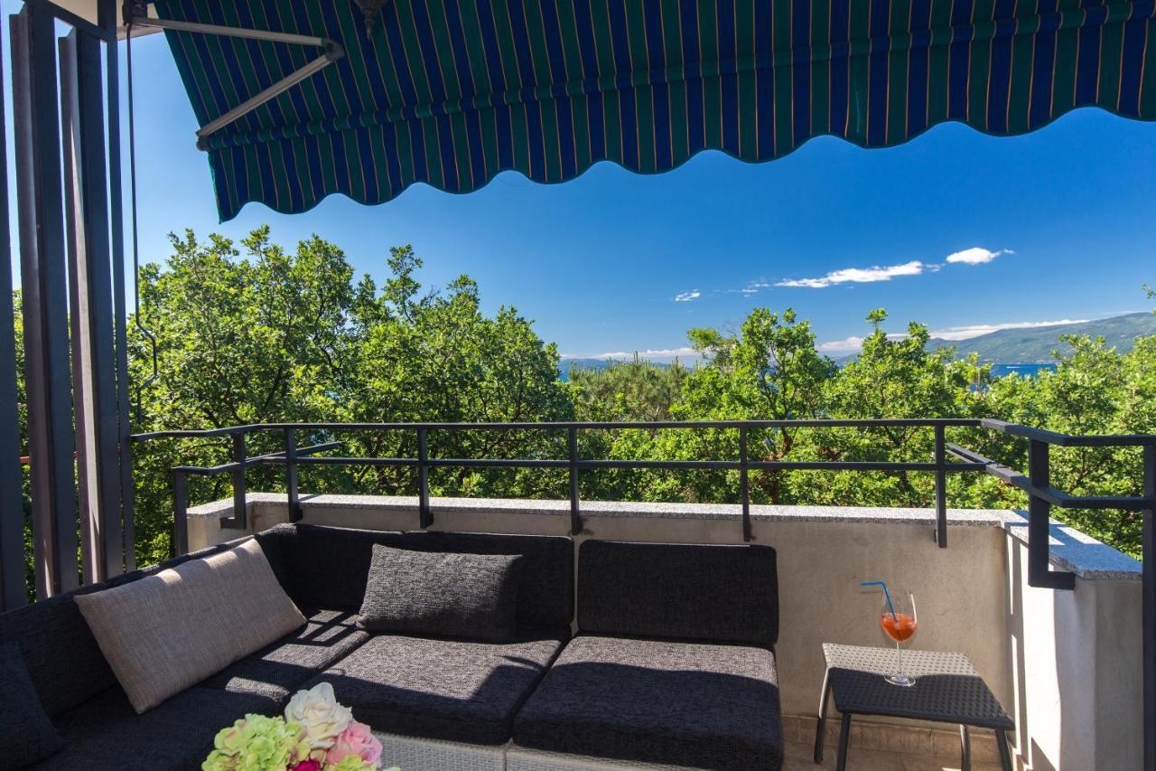 Deluxe Sea View Apartment Mate Balote Rijeka Exteriör bild