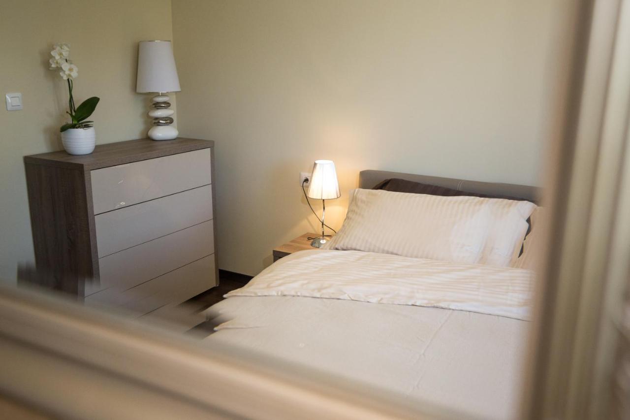 Deluxe Sea View Apartment Mate Balote Rijeka Exteriör bild
