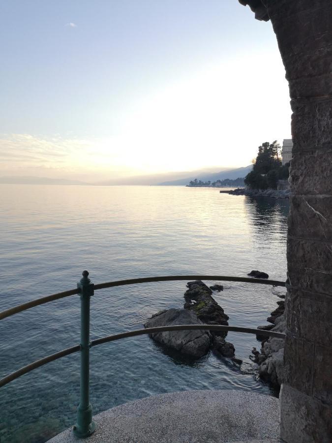 Deluxe Sea View Apartment Mate Balote Rijeka Exteriör bild